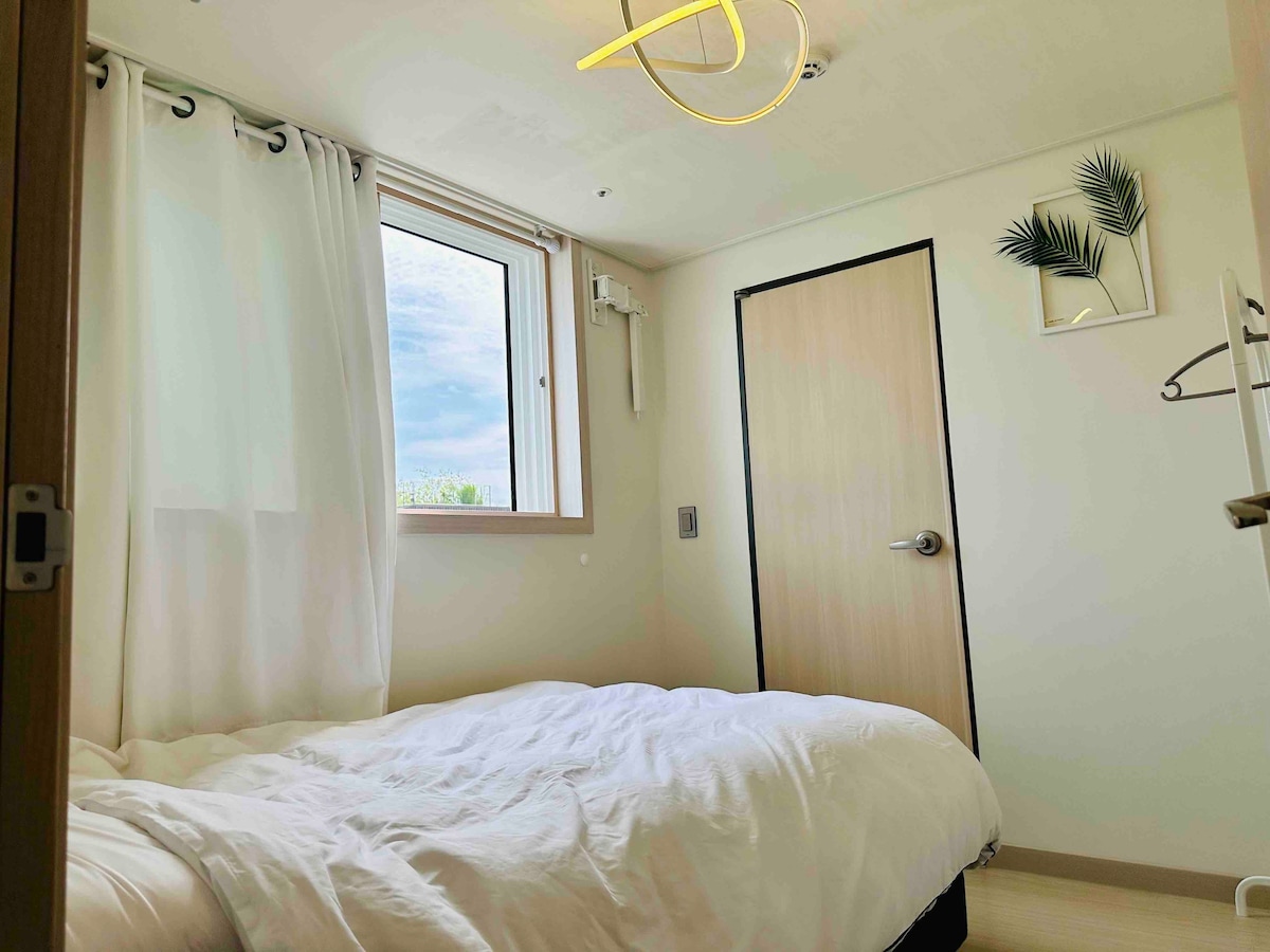 [城苏套房] 2间舒适的卧室|独立起居室和厨房|阳光充足