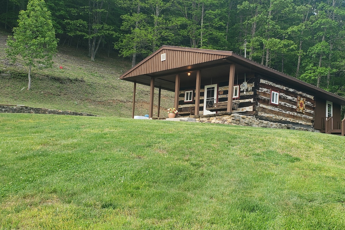 Cabin on the Dragon, Tazewell Va