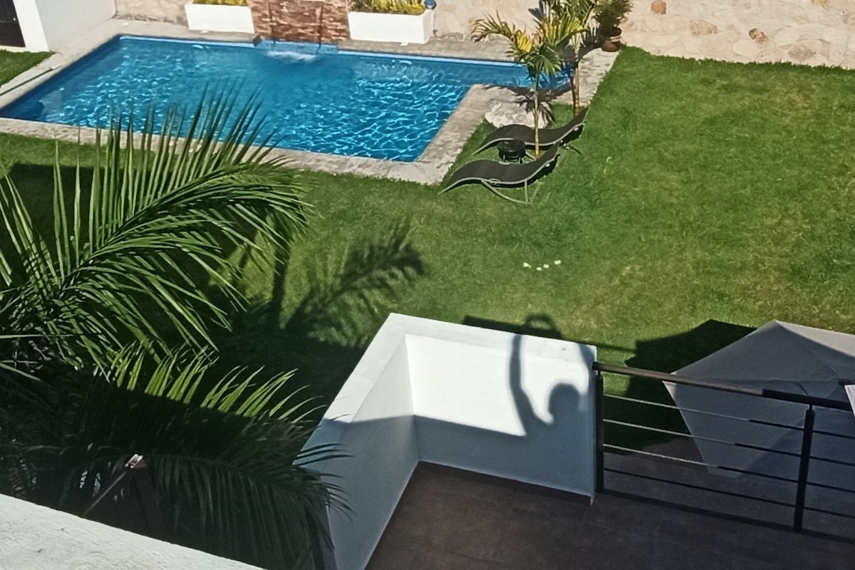 Teques带泳池和私人花园