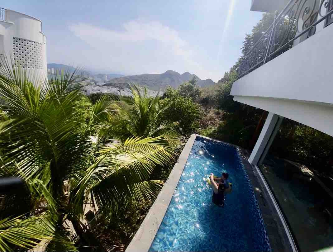 Holi Hilltop ocean villa