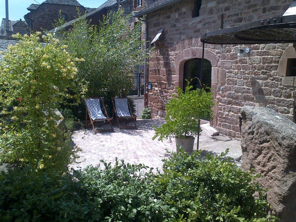 Etable de Lilou Gîte charme Aveyron Aubrac Conques