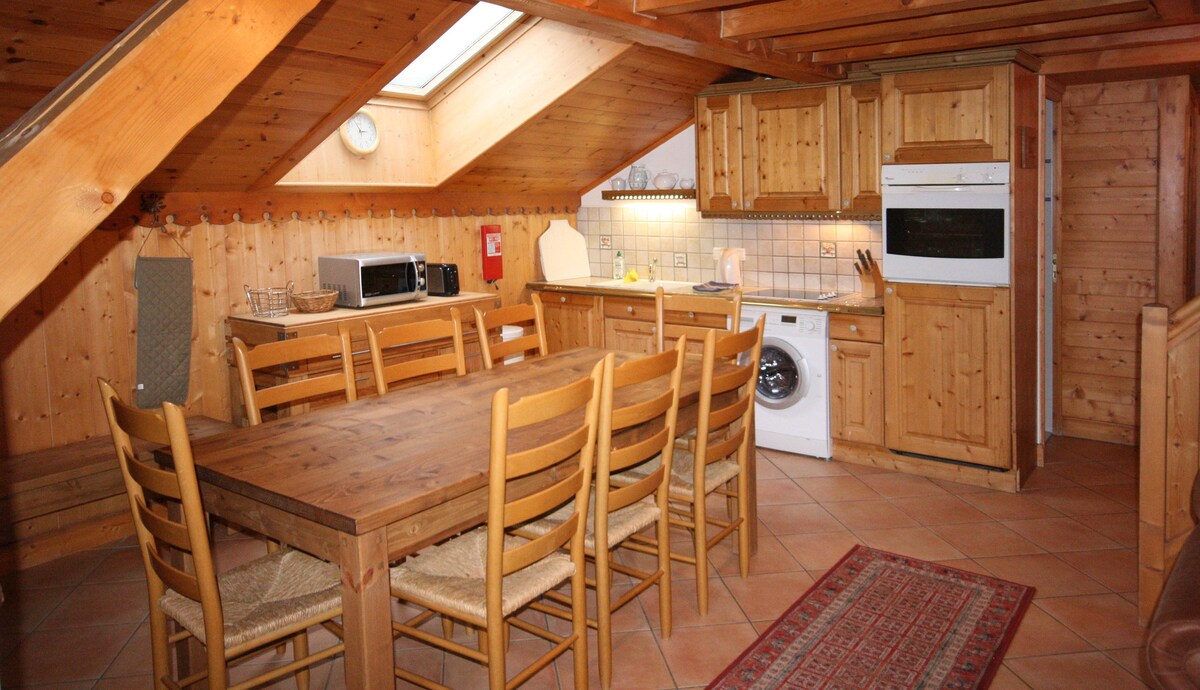 Jardin d'Eden - Meribel 99m2 Sleeps 6, Ski in/out