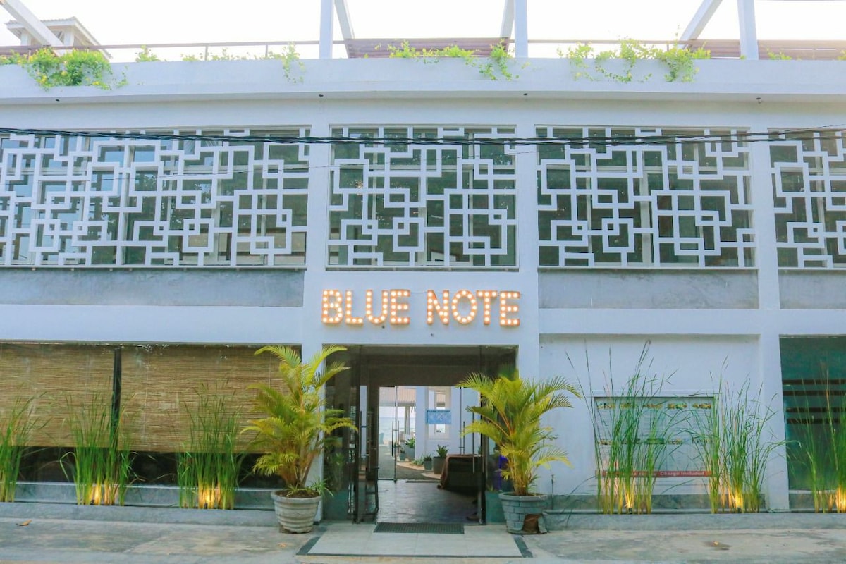 欢迎来到Blue Note海滨酒店
