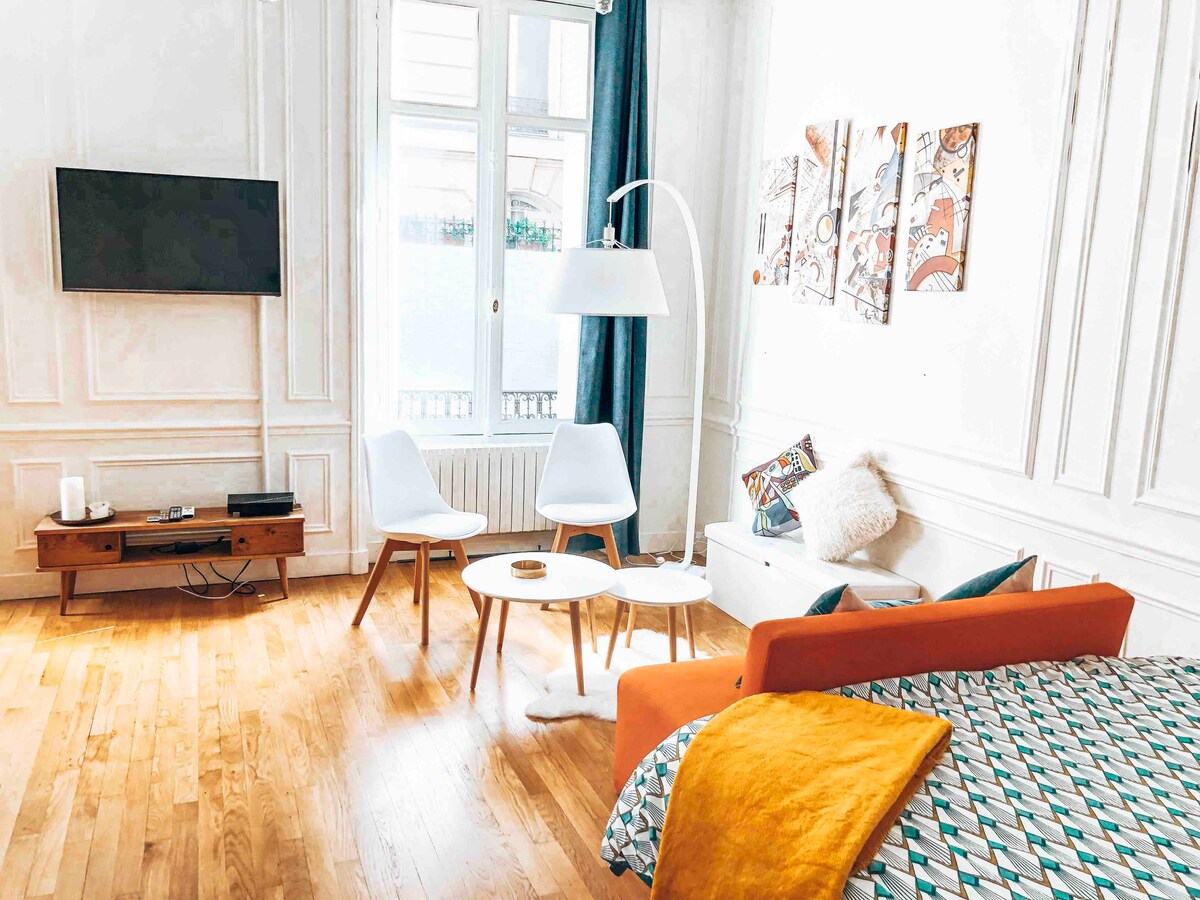 巴黎之家
50平方米的单间公寓，靠近埃菲尔铁塔