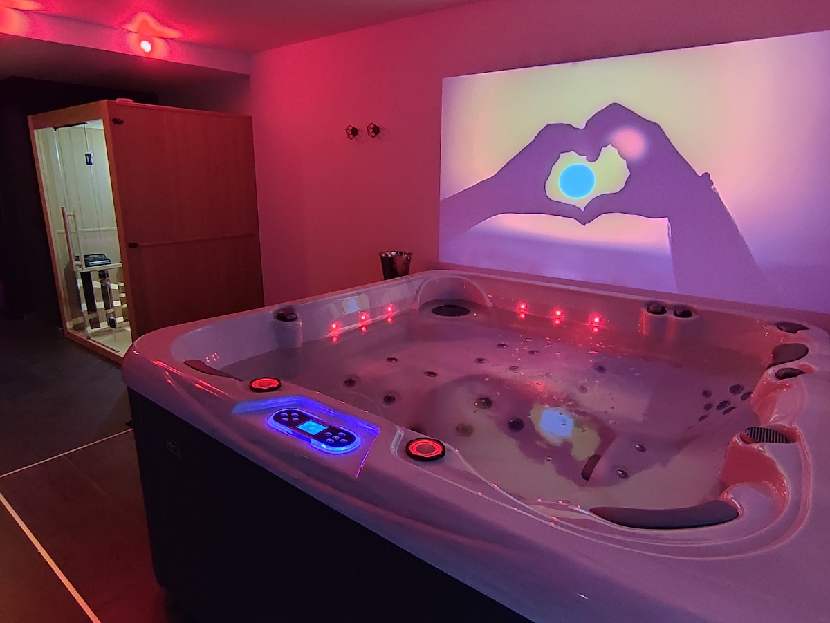 Loveroom avec jacuzzi privatif