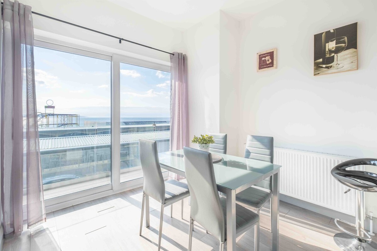 Apt 1 Portrush Marine Apartments