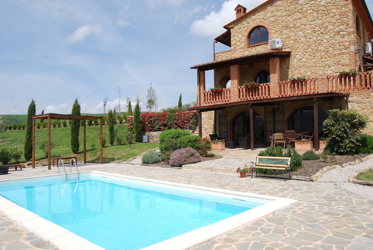 Podere La Casetta -整套房子-私人泳池