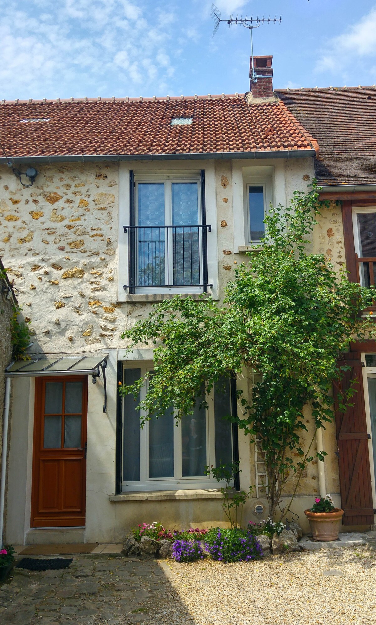 Sophie 's House, Longjumeau