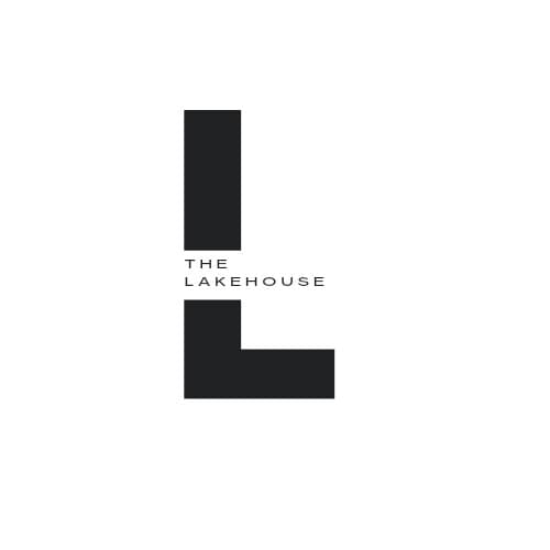 The LAKEHOUSE on Papineau
（ 4季）