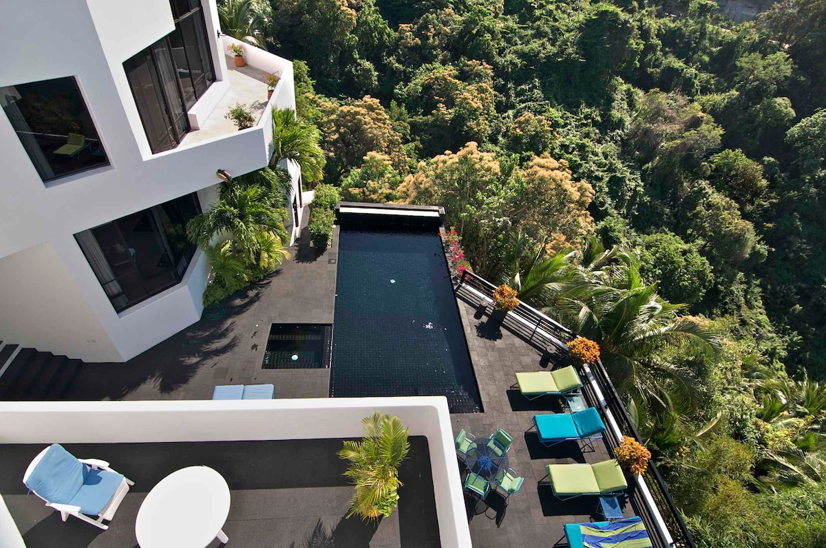 Luxurious Elegant Villa in Mexico