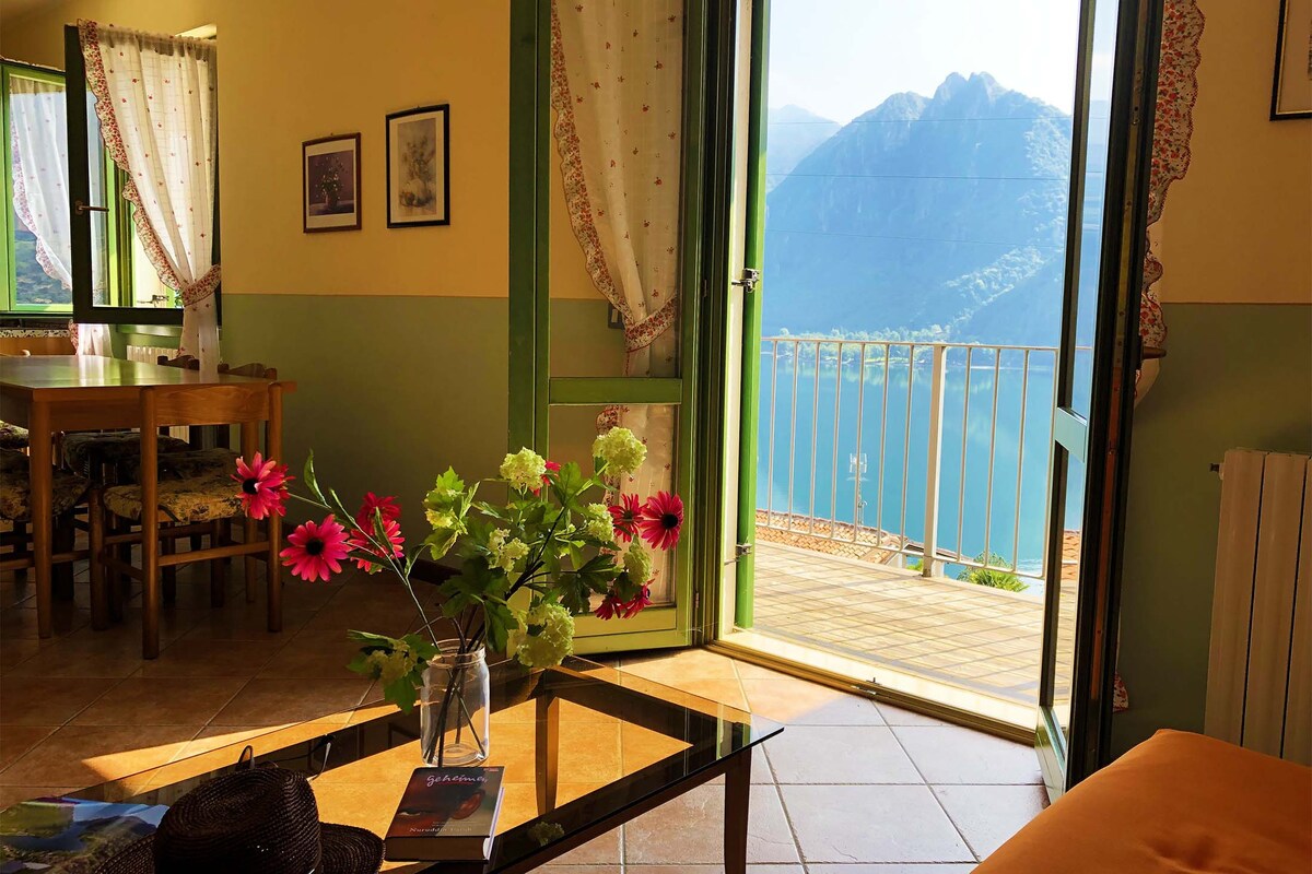 Appartamento con vista lago con 3 camere da letto