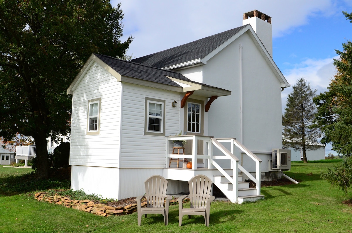 -Scenic historical charm-
Spruce Edge Guest House