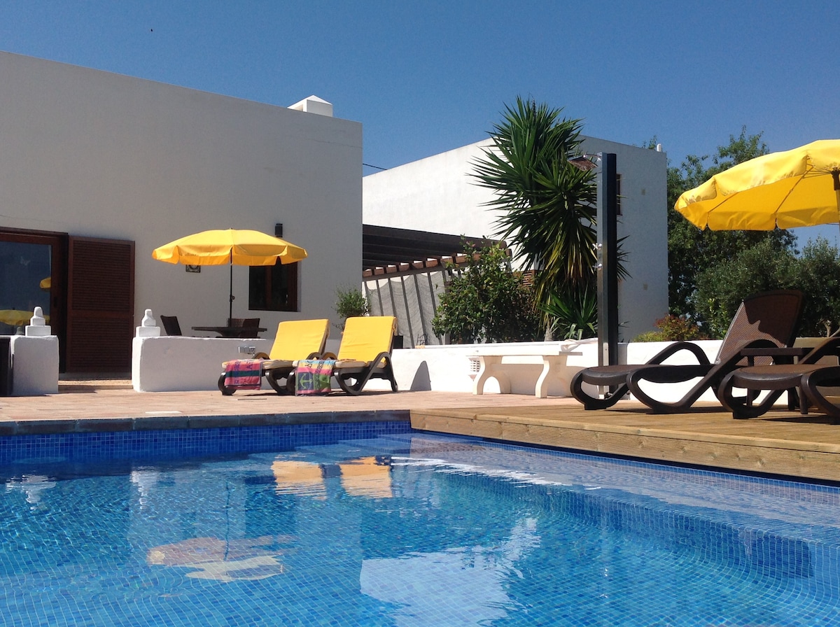 Algarve乡村别墅，配备加热泳池、无线网络和空调