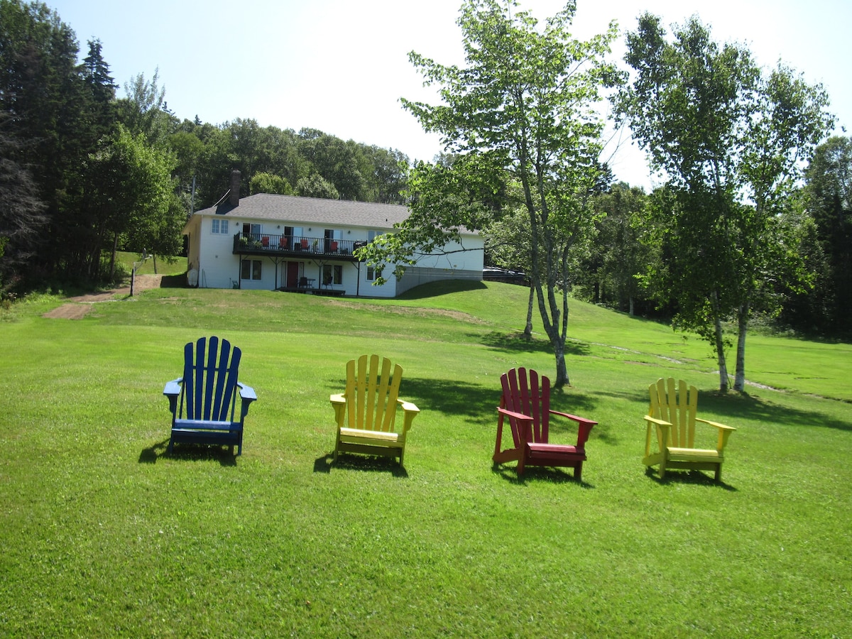 Bras D 'or Lakes风景优美的湖滨公寓