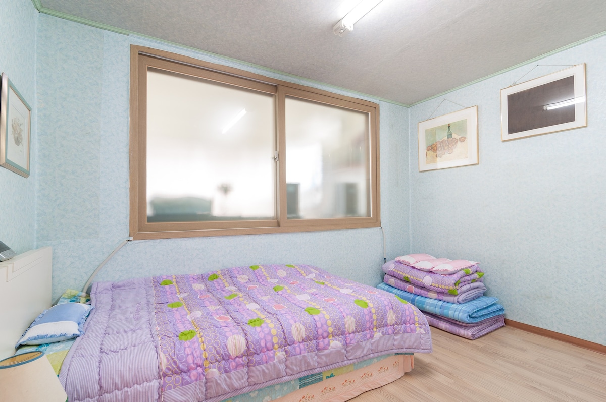 韩国标准双人床客房的82号小屋