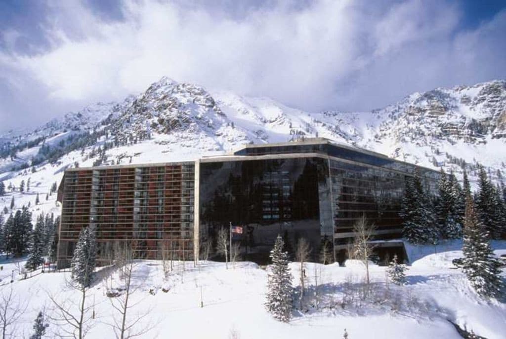 Cliff Club Snowbird Utah Ski in/out studio C