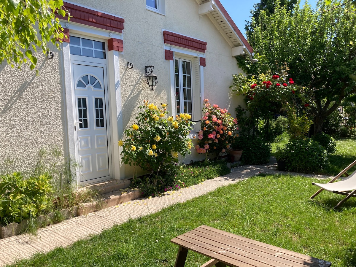 Cottage avec jardin proche Paris