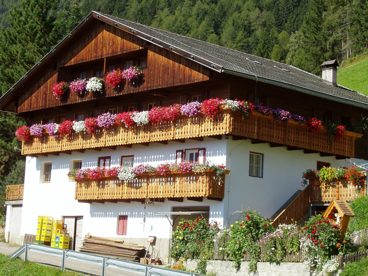 Ferienhaus Oberhof in Weitental - South Tyrol