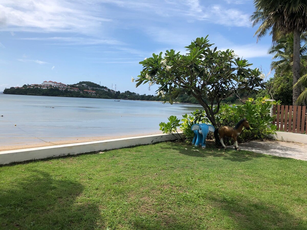 Cape Panwa Beach Front House Unit A 攀瓦海景别墅