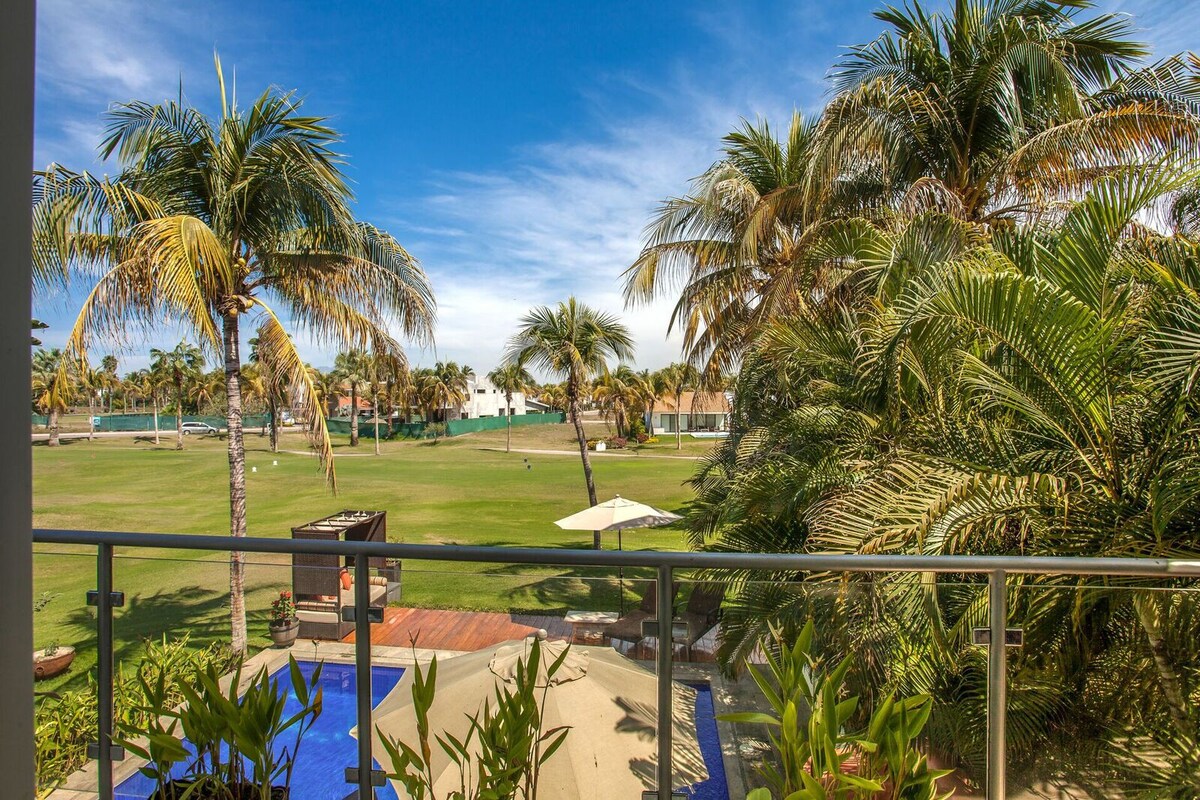 Villa Ibiza on a exclusive residencial zone