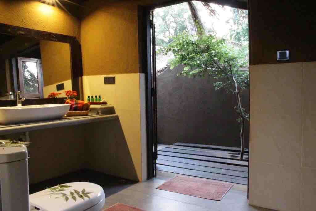 Boutique Rooms With a Lake View | Habarana