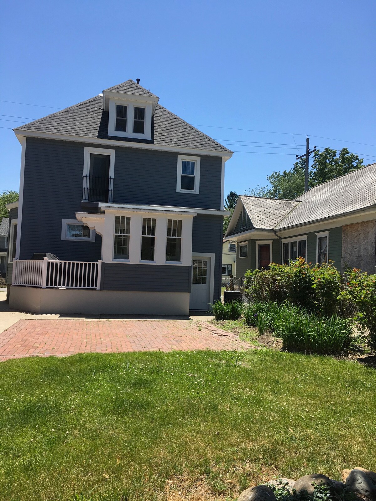 West Bayfront Classic Home