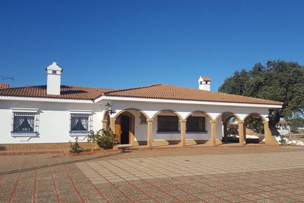 Casa Rural Dehesa El Picote。