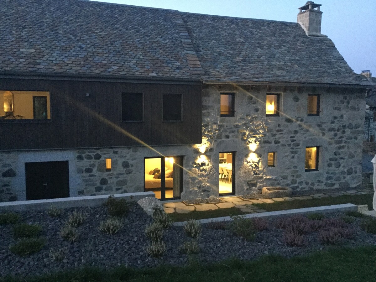 La Maison Robantine, Aubrac, Laguiole, Soulages