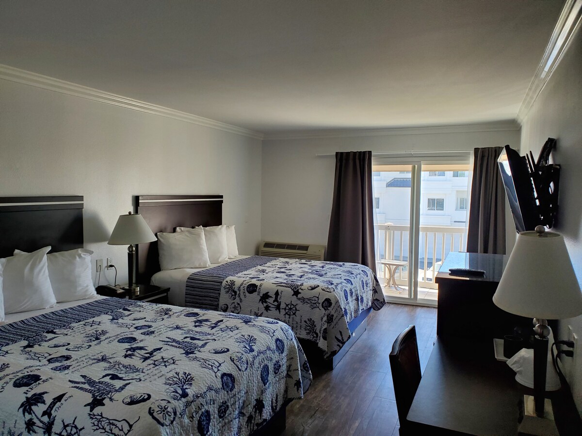 Ocean Surf Inn —海景双人标准双人卧室