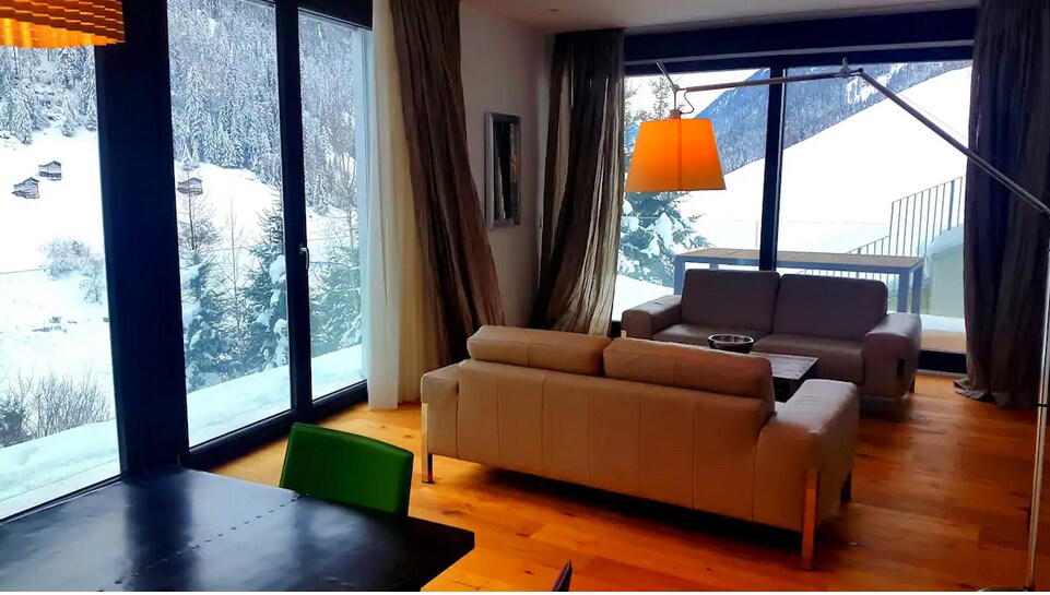 Luxury Apartment with SPA+Pool close Ischgl
