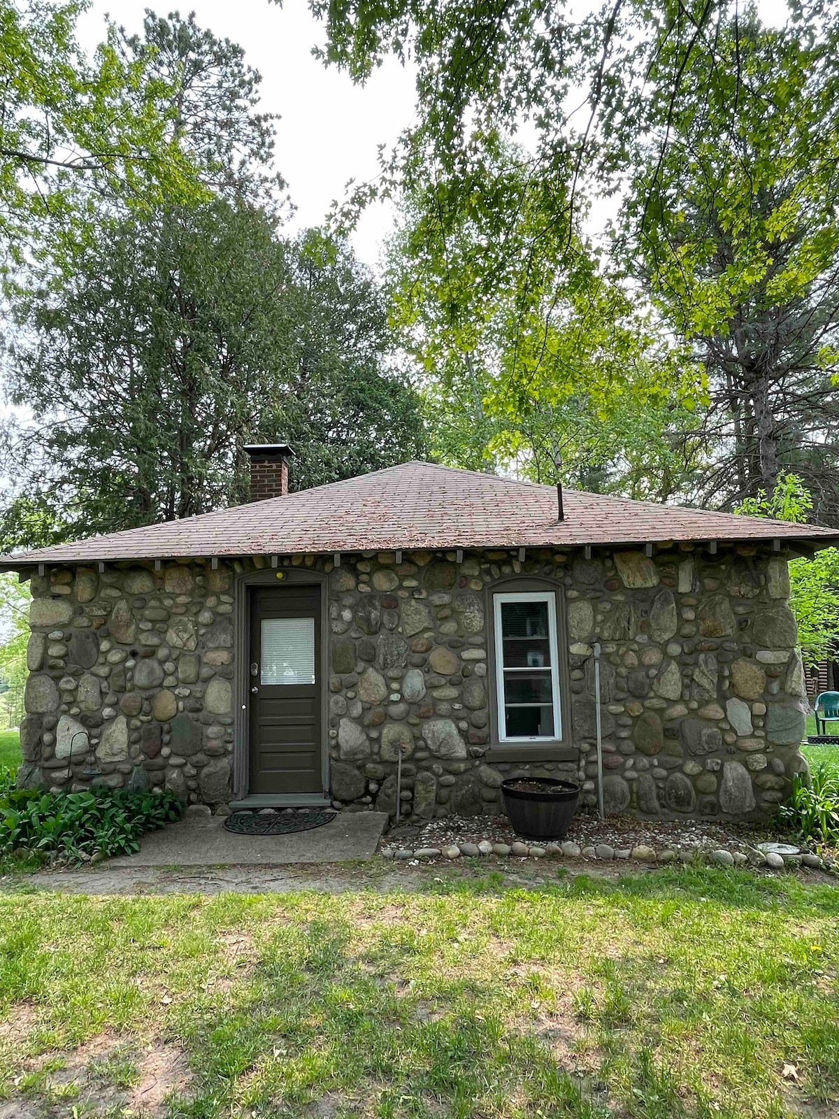 Stone Cottage on Long Lake