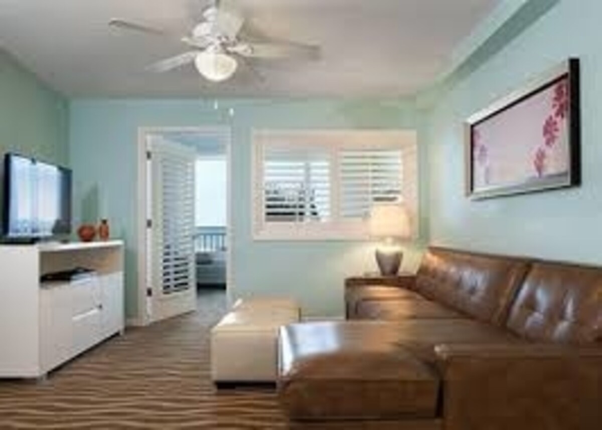 Two Bedroom Ocean Front, Daytona Beach (Z133)
