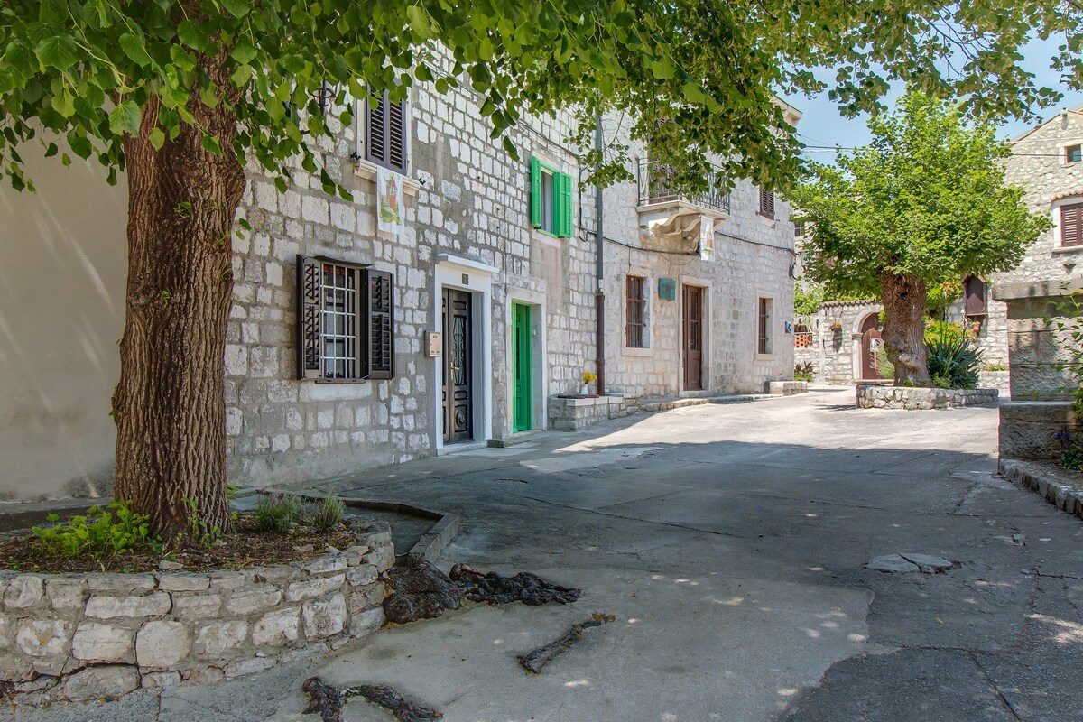 15th Century House in Osor