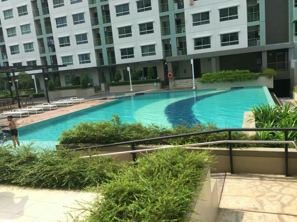 芭提雅中天海滩Lumpini一卧室公寓， swimming pool，安静舒适 琳