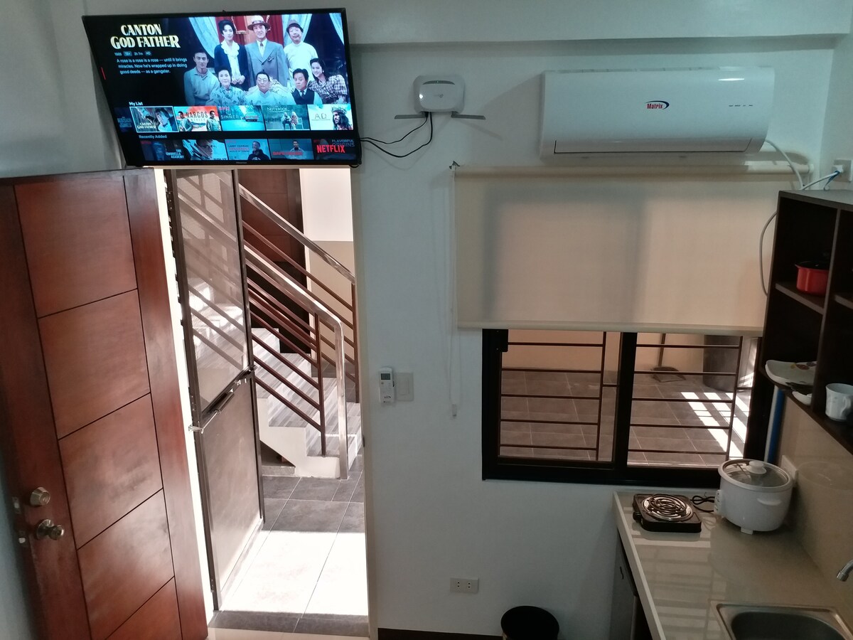 101全新单间公寓智能电视无线网络Netflix Clark Angeles