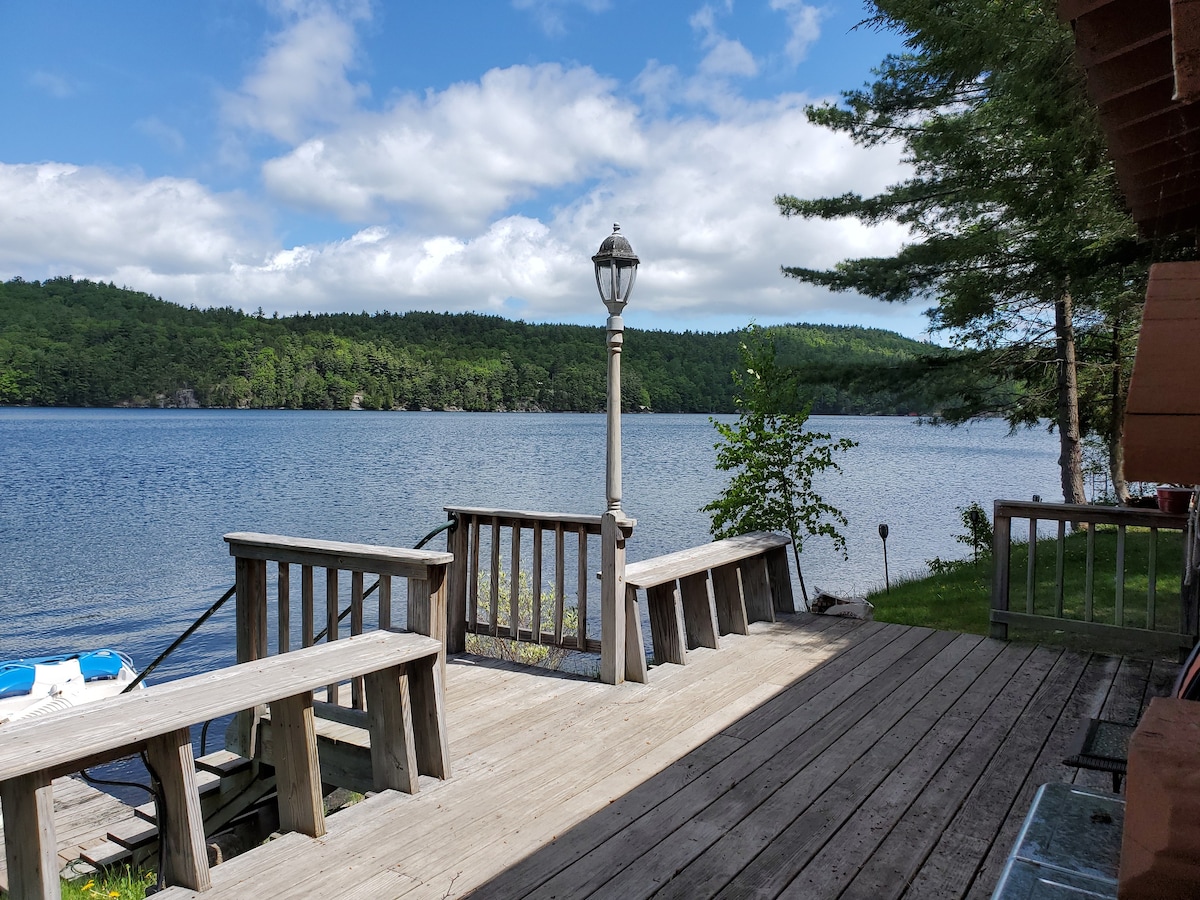 Adirondack Waterfront Cabin on Eagle Lake