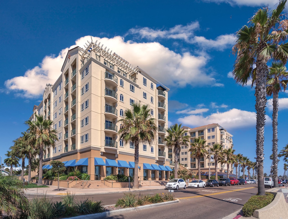 Club Wyndham Oceanside Pier Resort Two-Bedroom