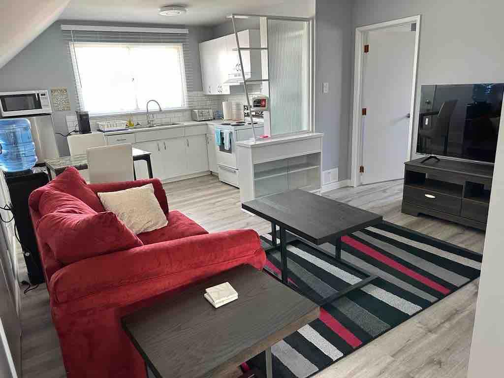 Spotless 2 Bedrooms, 2 Beds, Sleep 4 in Winnipeg.