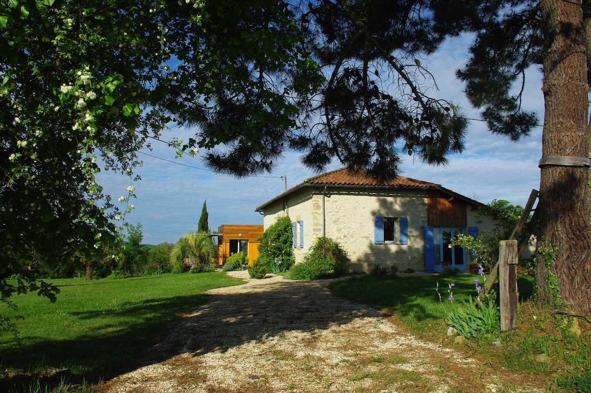 乡村的Gascon Gite ： Le Bonheur sur la Colline