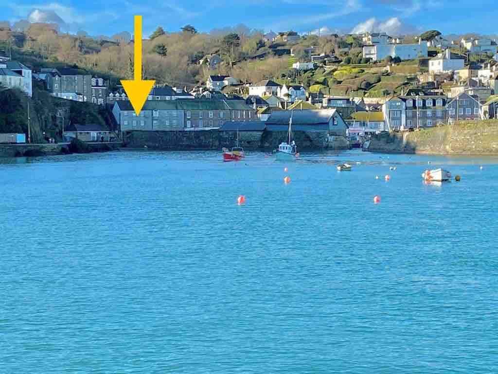 * Harbour front flat in the heart of Mevagissey *