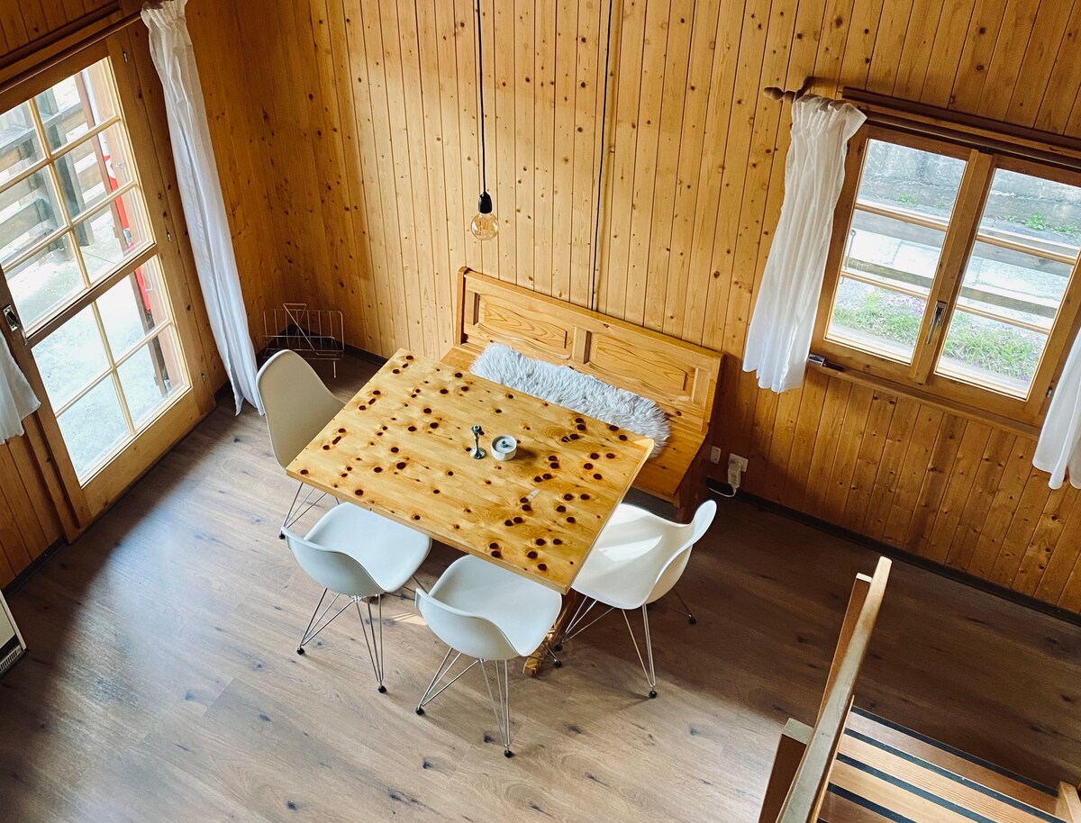 位于阿姆瓦格（ Amwäg ）度假木屋的漂亮公寓