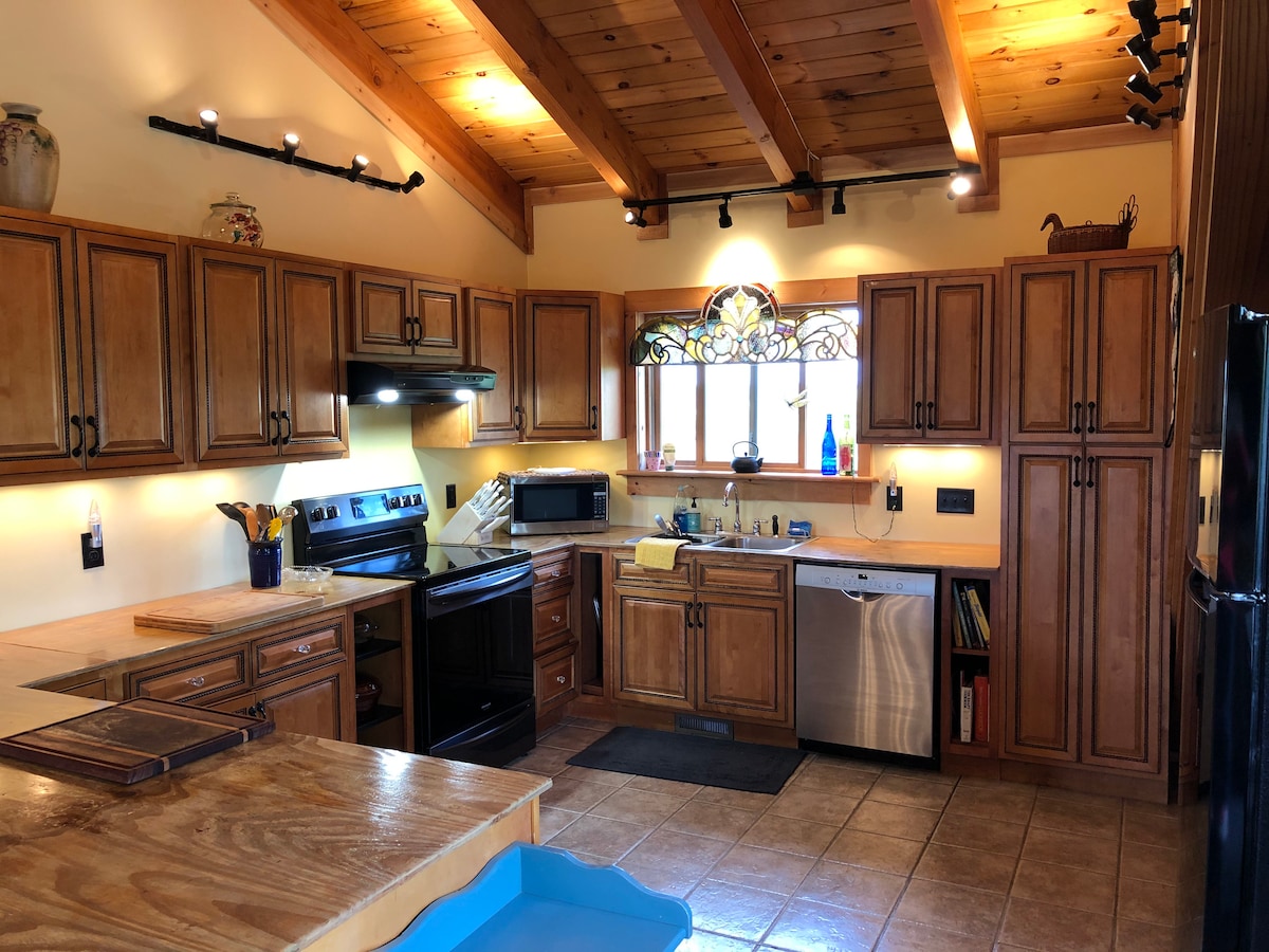 Log Home Loft at Marceline Vineyards