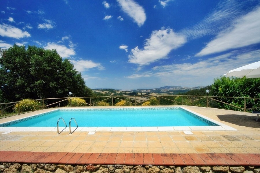 Lovely cottage with stunning view in Tuscany