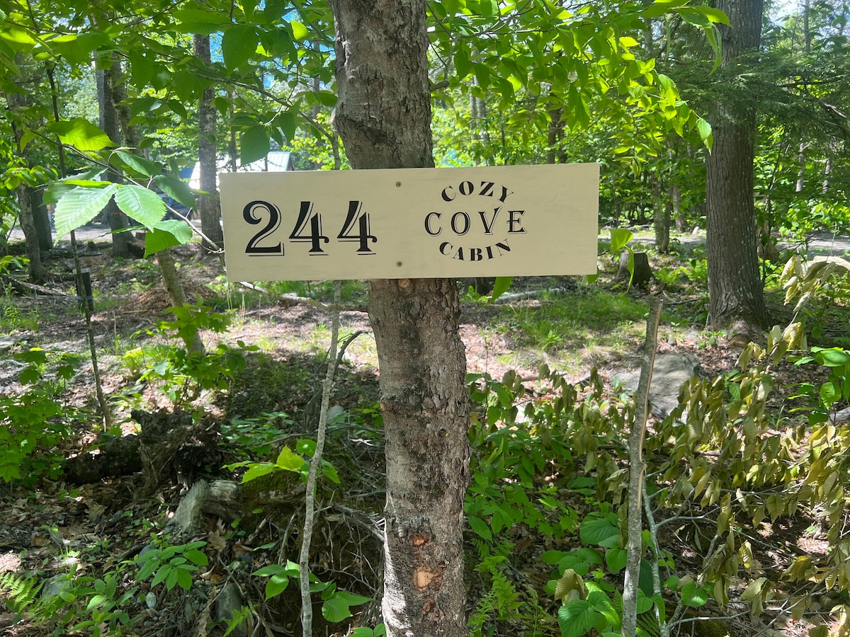 The Cozy Cove Cabin
