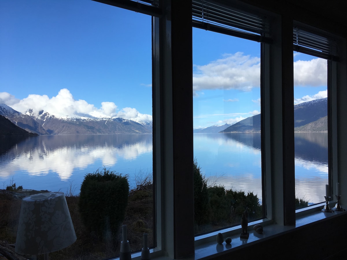 风景优美的峡湾浪漫索涅峡湾