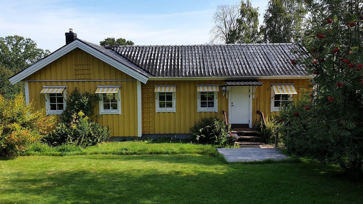 Sommen湖附近的家庭乡村小屋（面积80平方米）。