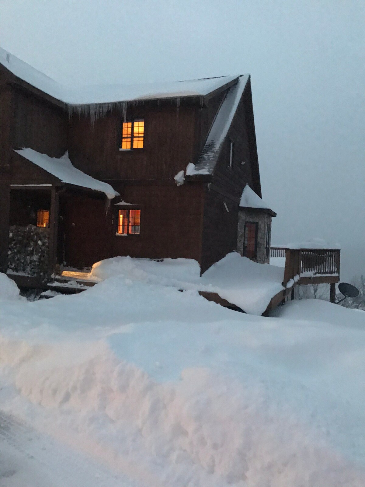 山顶滑雪度假木屋