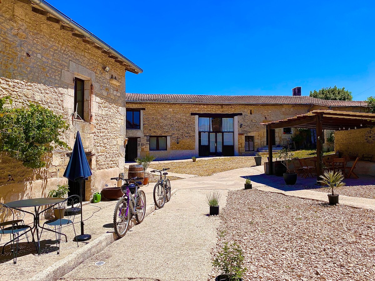 Gîte « La Longère » Métairie des Gâcheries-Piscine