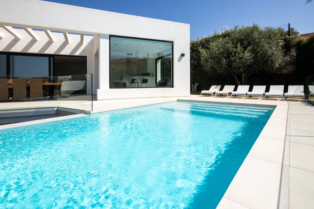 现代3床别墅，私人泳池，靠近La Cala
