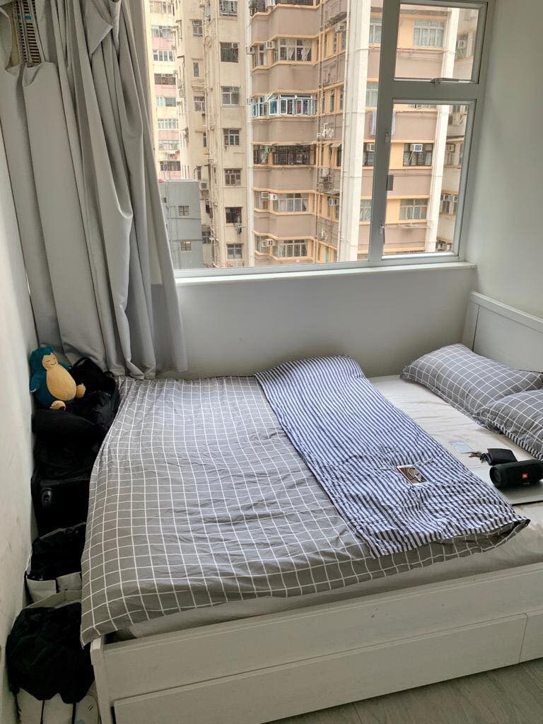 位于万仔（ Wan Chai ）市中心的舒适干净的3卧室公寓